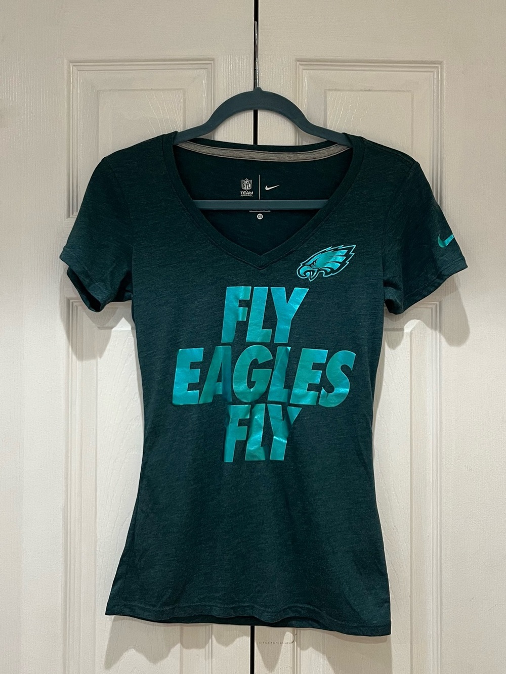 NFL Eagles Women’s Shirt